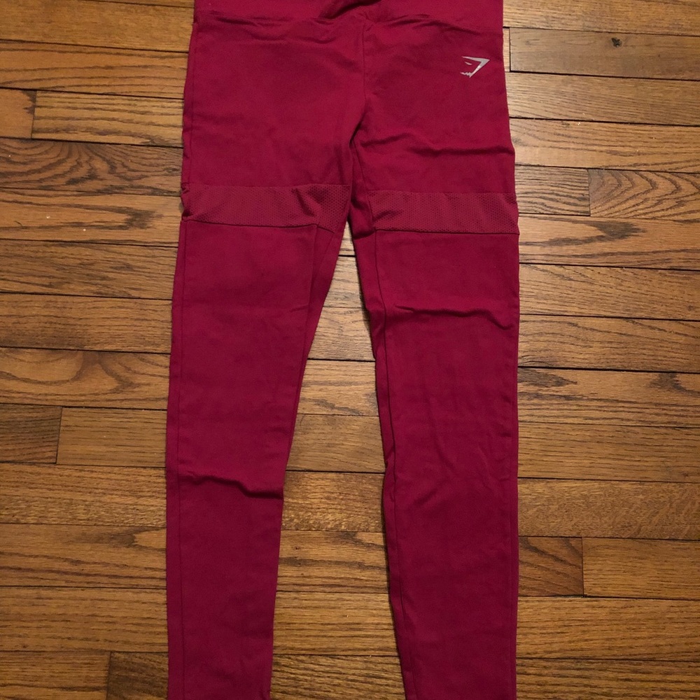 Nikki B leggings gymshark